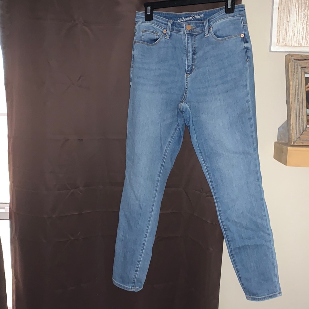 light wash jeans
